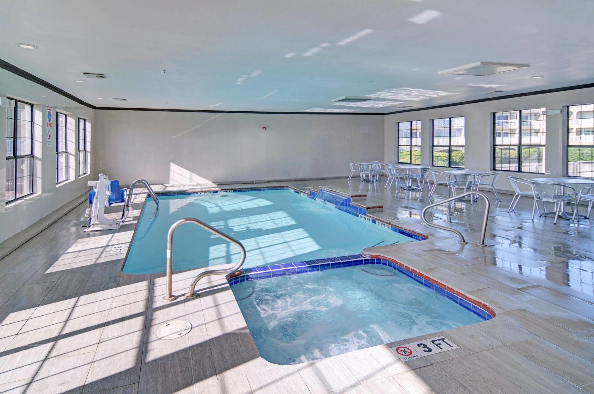 Spark By Hilton Galveston Esterno foto