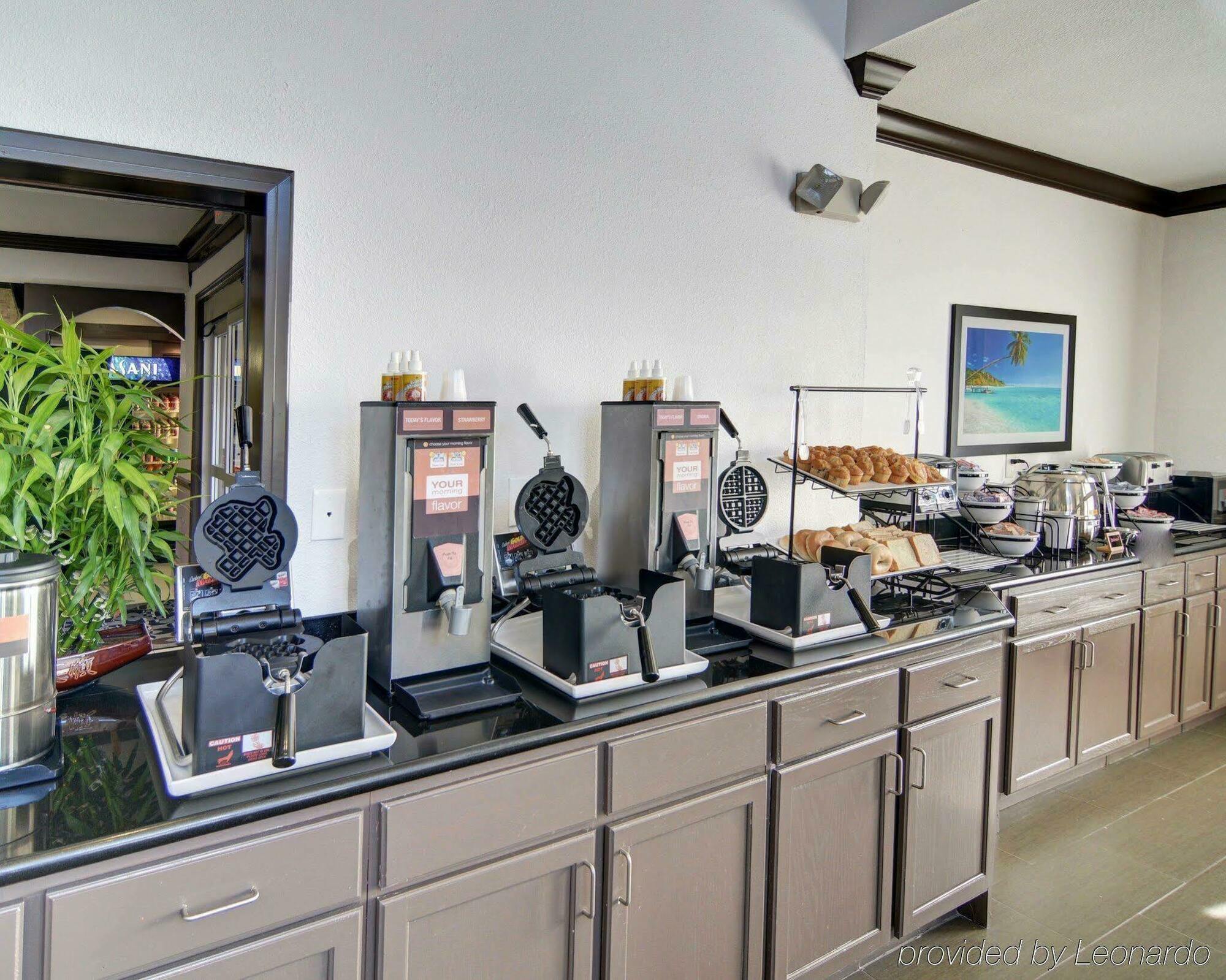 Spark By Hilton Galveston Esterno foto